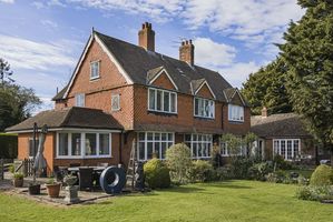 Photo 9- click for photo gallery